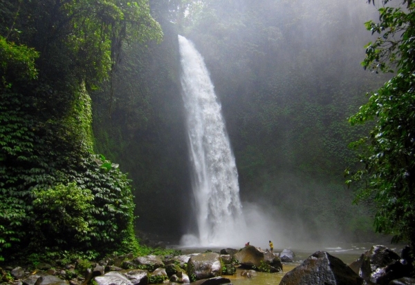 Zdjęcie z Indonezji - Wodospad Munduk