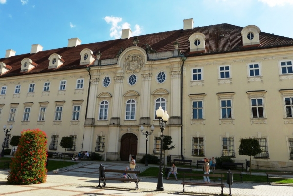 Zdjęcie z Polski - Pałac Schaffgotschów w Cieplicach - elewacja frontowa