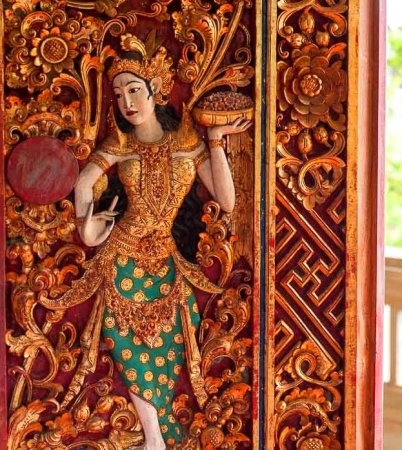 Zdjęcie z Indonezji - Zdobienia drzwi swiatyni