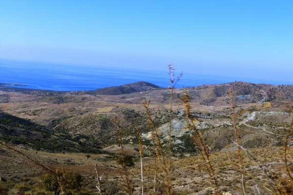 Zdjęcie z Cypru - półpustynny krajobraz Akamas