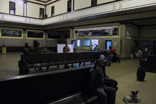 Zdjęcie z Kuby - Stacja kolejowa w mieście Moron