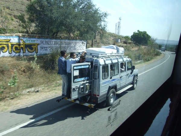 Zdjęcie z Indii - na autostradzie