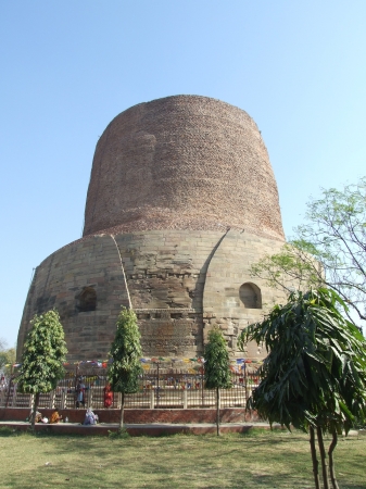 Zdjęcie z Indii - stupa Dhamekh