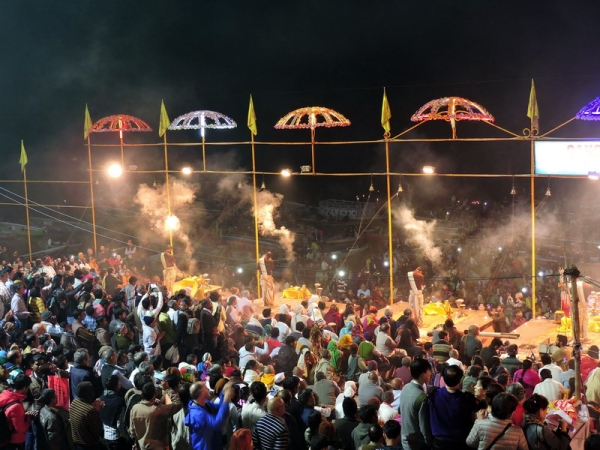 Zdjęcie z Indii - Waranasi - ceremonia Ganga Aarti.