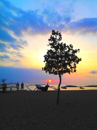 Zdjęcie z Indonezji - plaza Kuta Beach