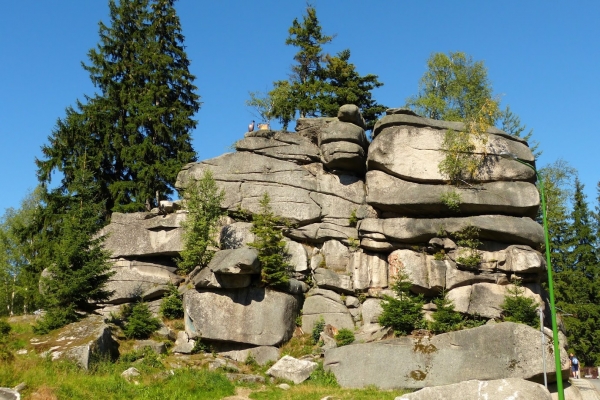Zdjęcie z Polski - Szklarska Poręba- skałki przy dolnej stacji Ski Areny