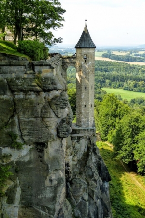 Zdjęcie z Niemiec - malowniczo wyglądająca Wieża Głodu