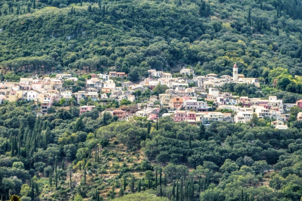Zdjęcie z Grecji - korfiańska wioska gdzieś w górach....