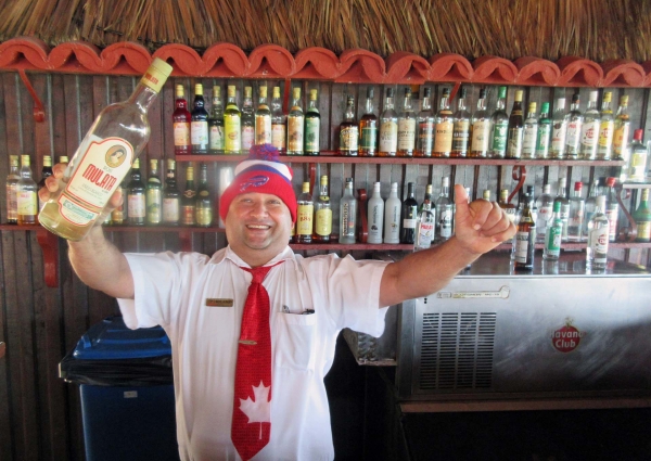 Zdjęcie z Kuby - Bar koło plaży na Cayo Coco w hotelu Colonial