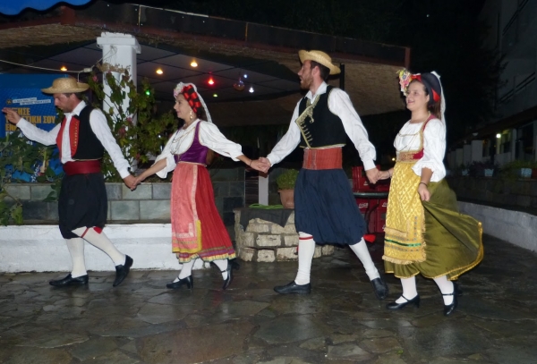 Zdjęcie z Grecji - sirtaki, tsamikos, kalamatianos, podaraki i inne takie w rytm buzuki :)) 