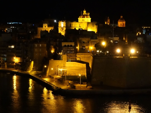 Zdjęcie z Malty - Malta nocą