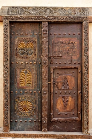 Zdjęcie z Omanu - starych, pięknych drzwi i bram znajdziemy w Omanie całkiem sporo