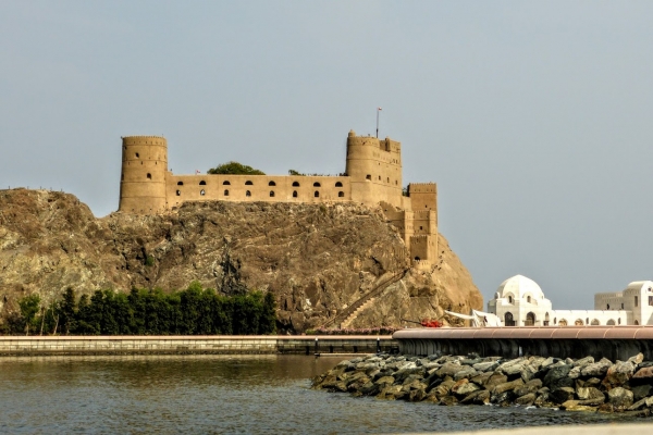 Zdjęcie z Omanu - Fort Al Jalali (Dżalali)  zamykający zatoczkę z dwoma Fortami