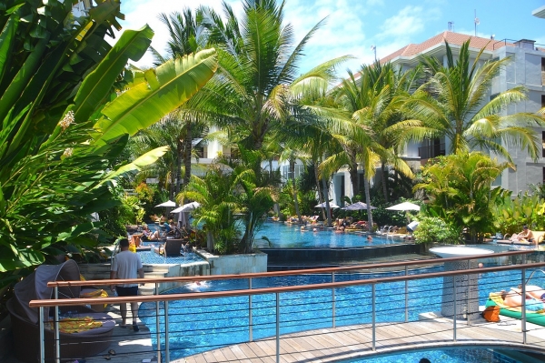 Zdjęcie z Indonezji - Hotelowe baseny
