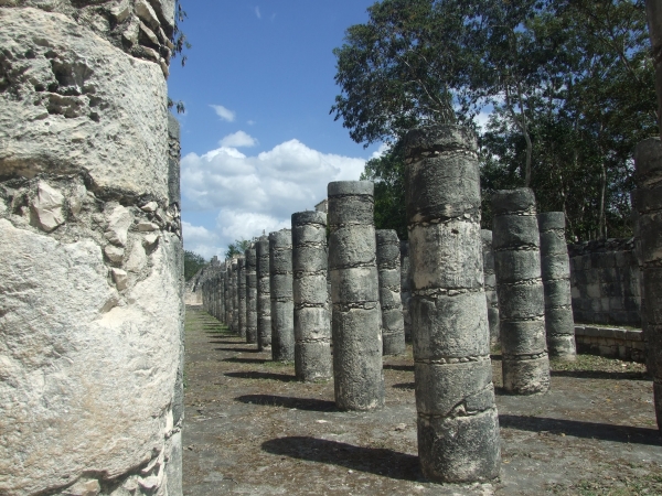 Zdjęcie z Meksyku - tych kolumn jest ponad 1000