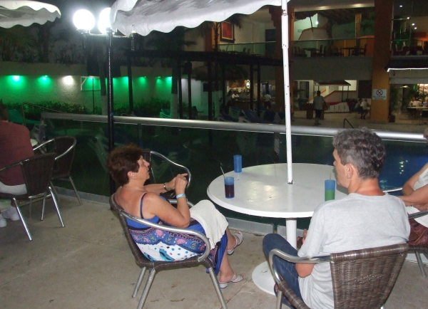 Zdjęcie z Meksyku - drinking nad basening