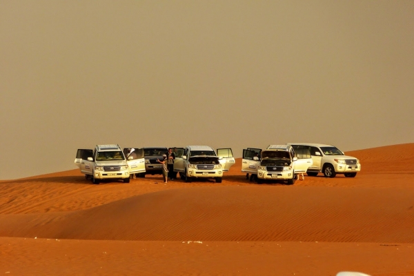 Zdjęcie z Zjednoczonych Emiratów Arabskich - gotowi do drogi....