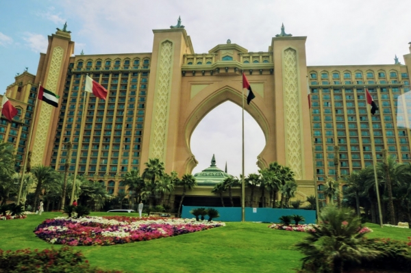 Zdjęcie z Zjednoczonych Emiratów Arabskich - słynny hotel Atlantis the Palm - zbudowany na falochronie sztucznej wyspy Palm Jumeirah