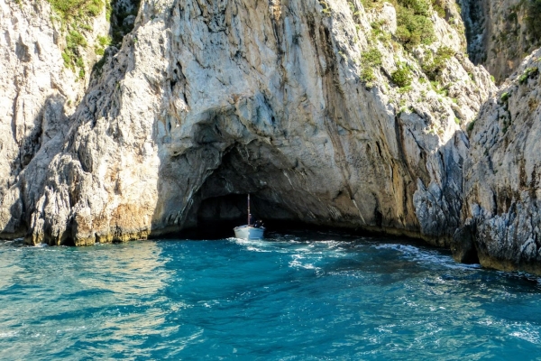 Zdjęcie z Włoch - capryjskie groty i lazury