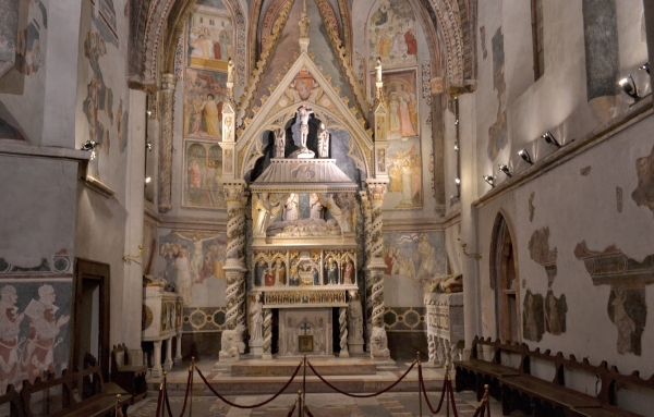 Zdjęcie z Włoch - kolejne cudo- jedna z kaplic Katedralnych ( Capella Minutolo)