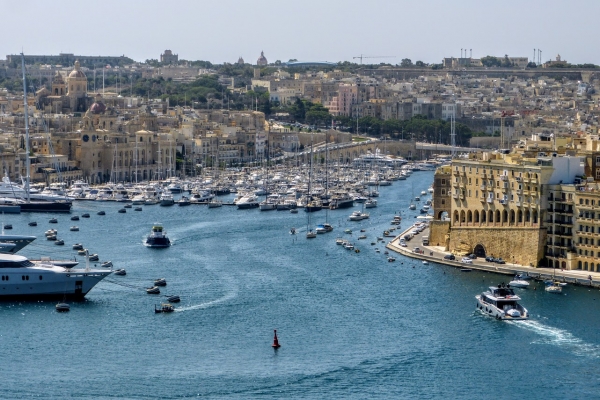 Zdjęcie z Malty - fantastyczne widoki z góry - tutaj na tzw, Trójmiasto, czyli Trzy Miasta
