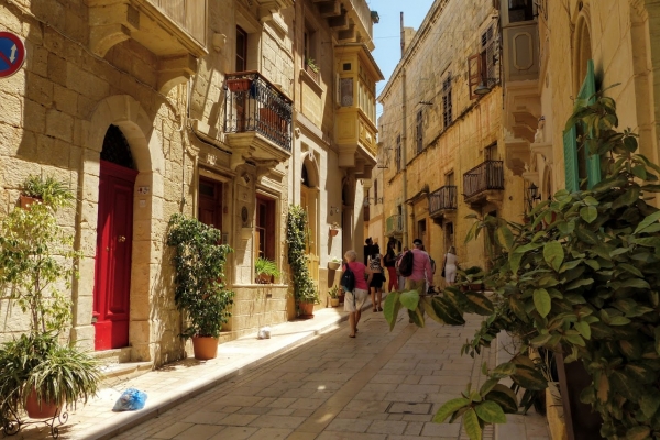 Zdjęcie z Malty - uliczki w Birgu (Vittoriosa)