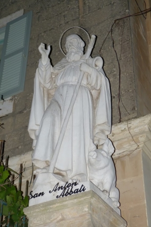 Zdjęcie z Malty - św. Antoni z prosiaczkiem:)