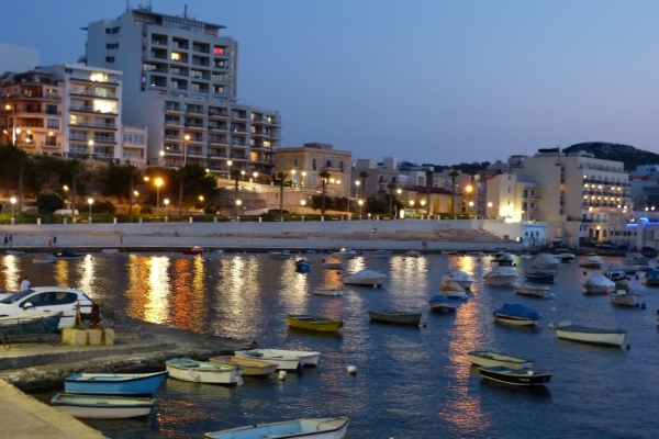 Zdjęcie z Malty - Bugibba by night