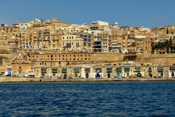 Zdjęcie z Malty - pływamy luzzu między cyplem Sciberras po zatokach Marsamxett i Gran Harbour