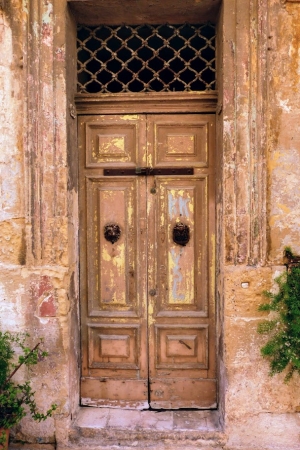 Zdjęcie z Malty - Rabatowe stare drzwi