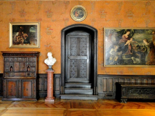 Zdjęcie z Polski - Wnętrza gołuchowskiego zamku.