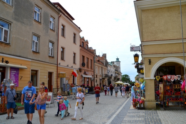 Zdjęcie z Polski - Ulica Opatowska od strony Rynku