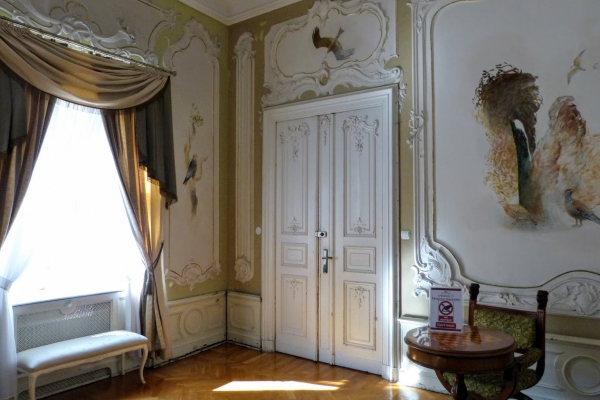 Zdjęcie z Polski - wnętrza; pałac nie ucierpiał zbytnio w czasie ostatniej wojny