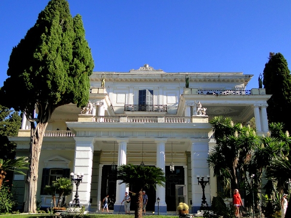 Zdjęcie z Grecji - Achilleion - letnia rezydencja cesarzowej Sissi.