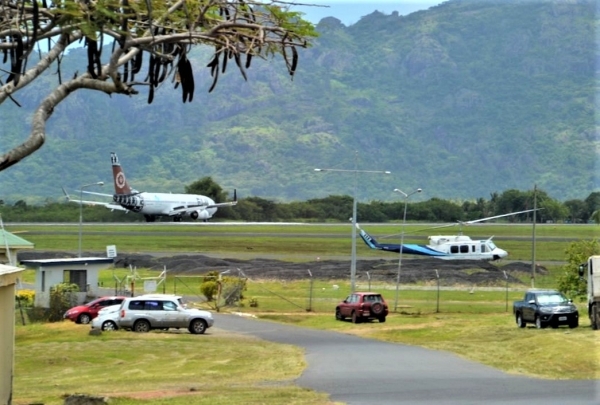 Zdjęcie z Wysp Morza Koralowego - Lotnisko w Nadi.