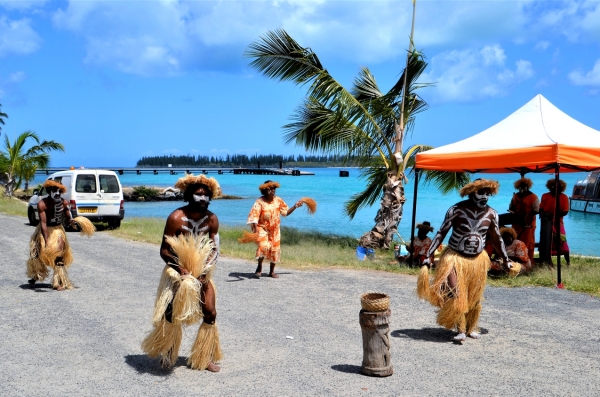 Zdjęcie z Nowej Kaledonii - Ekipa witajaca czyli nowokaledonski zespol piesni i tanca ;)