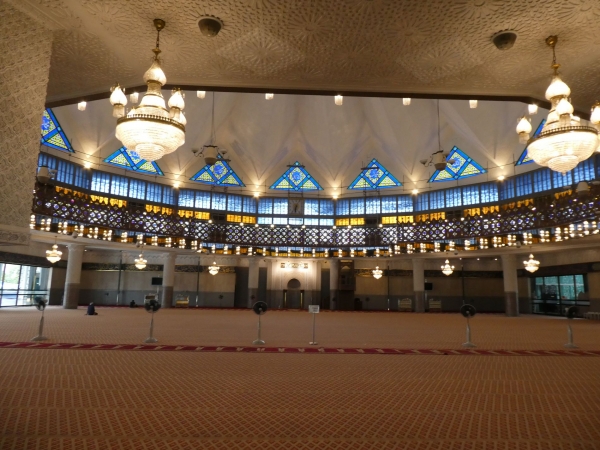 Zdjęcie z Malezji - Wnętrze Meczetu Narodowego