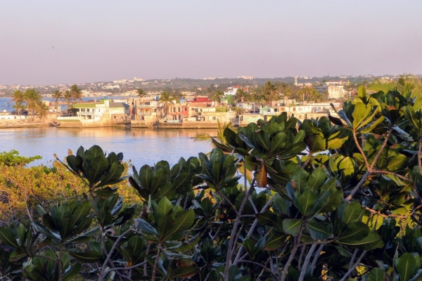 Zdjęcie z Kuby - poranek z okna hotelowego z panorama Hawany