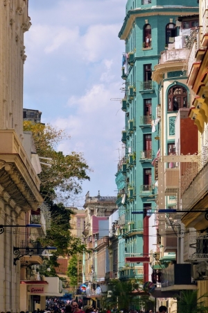 Zdjęcie z Kuby - migawki z eleganckiej Hawany...