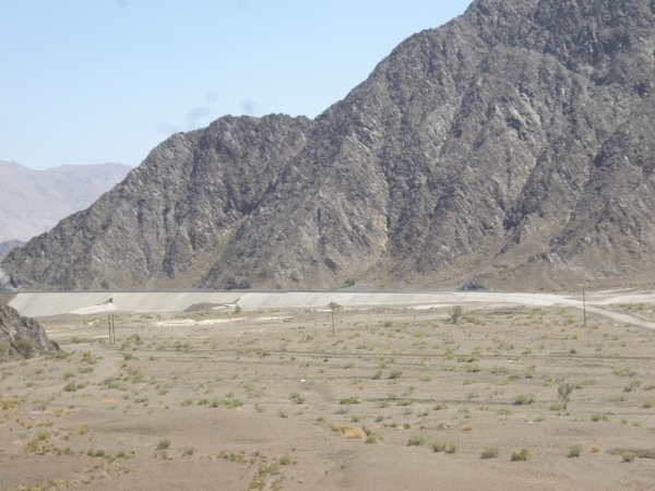 Zdjęcie z Omanu - Zapora wodna niedaleko Nizwa