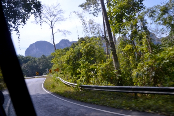 Zdjęcie z Tajlandii - W drodze przez gorskie serpentyny