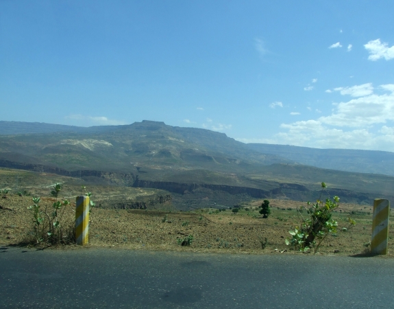 Zdjęcie z Etiopii - przydrożne kaniony