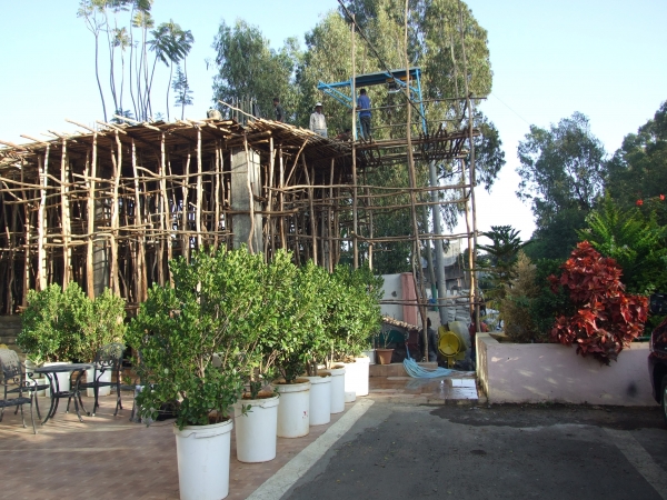 Zdjęcie z Etiopii - obok trwa budowa