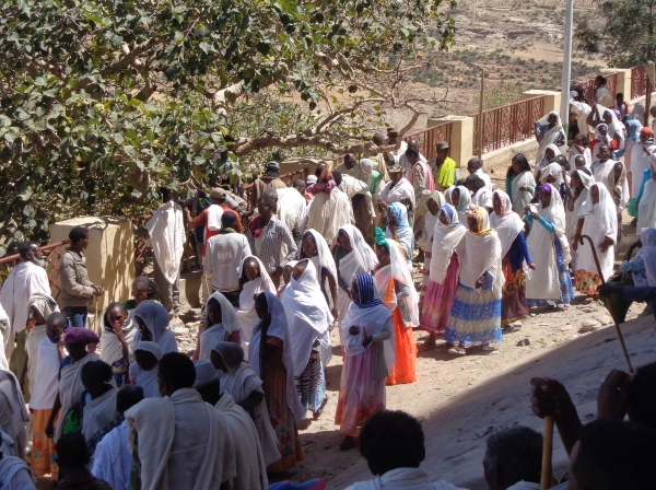 Zdjęcie z Etiopii - kobiety czekają