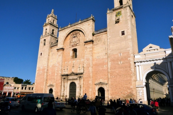 Zdjęcie z Meksyku - jest to ponoć najstarsza Katedra w obu kontynentalnych Amerykach, 