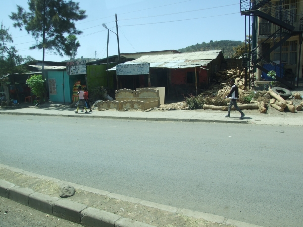 Zdjęcie z Etiopii - w przydrożnych sklepikach
