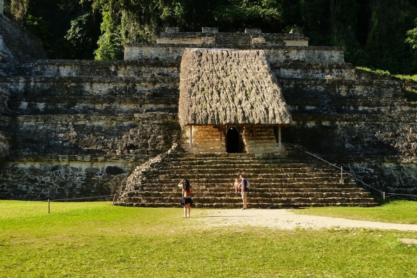 Zdjęcie z Meksyku - fragment piramidy z Grobowcem Czerwonej Królowej