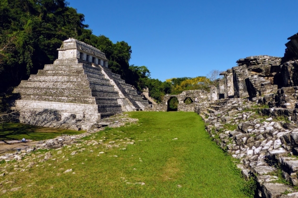 Zdjęcie z Meksyku - inne spojrzenie na świątynię Inskrypcji 