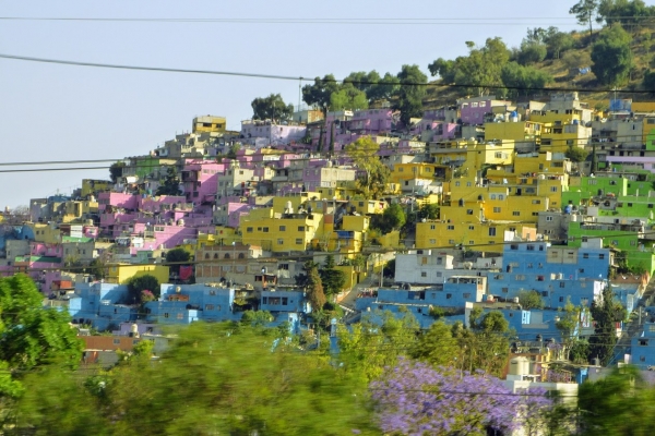 Zdjęcie z Meksyku - te przedmieścia to takie ich slumsowate rewiry...