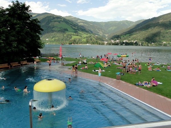 Zdjęcie z Austrii - i basen :)